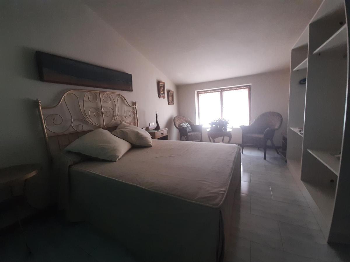Villa Isabel 2 Llaves 阿里翁达斯 外观 照片