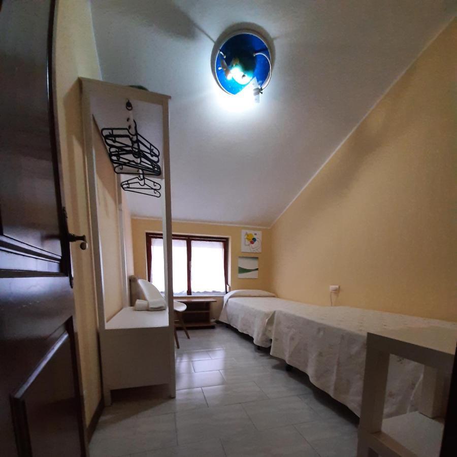 Villa Isabel 2 Llaves 阿里翁达斯 外观 照片