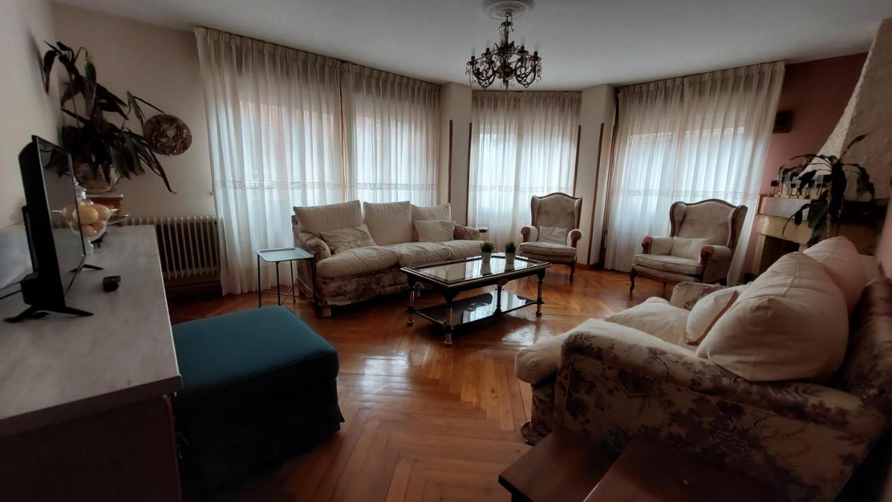 Villa Isabel 2 Llaves 阿里翁达斯 外观 照片