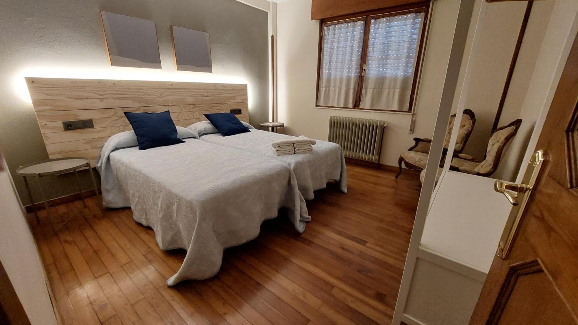 Villa Isabel 2 Llaves 阿里翁达斯 外观 照片